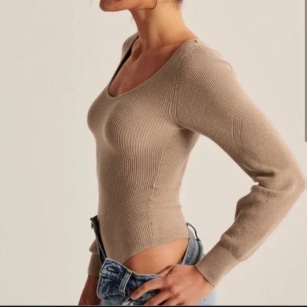 NWOT ABERCROMBIE SCOOP NECK SWEATER BODYSUIT